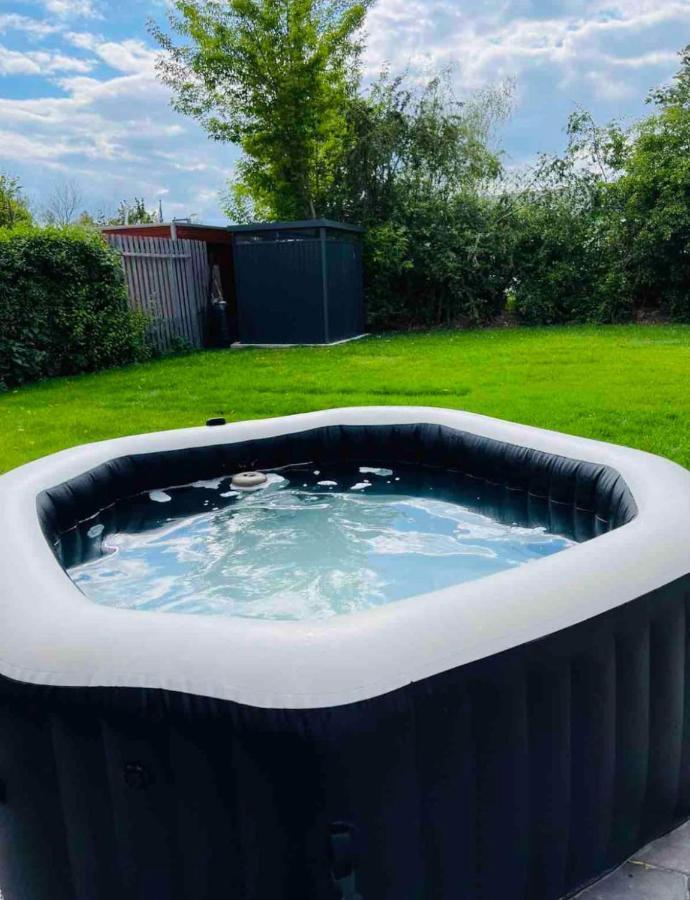 Haushalfte Mit Garten, Kamin, Grill & Whirlpool Nahe Ber Villa Berlín Exterior foto