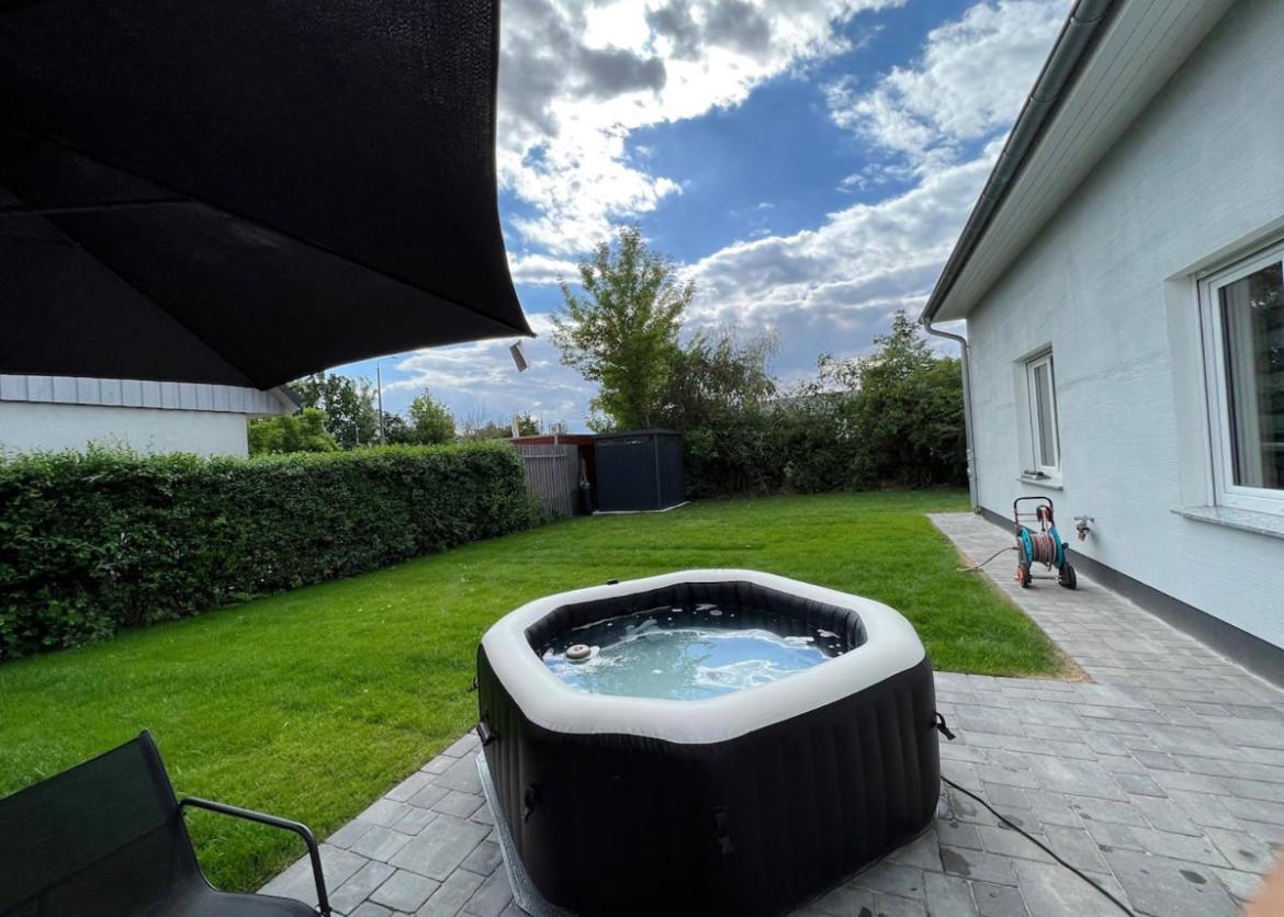 Haushalfte Mit Garten, Kamin, Grill & Whirlpool Nahe Ber Villa Berlín Exterior foto
