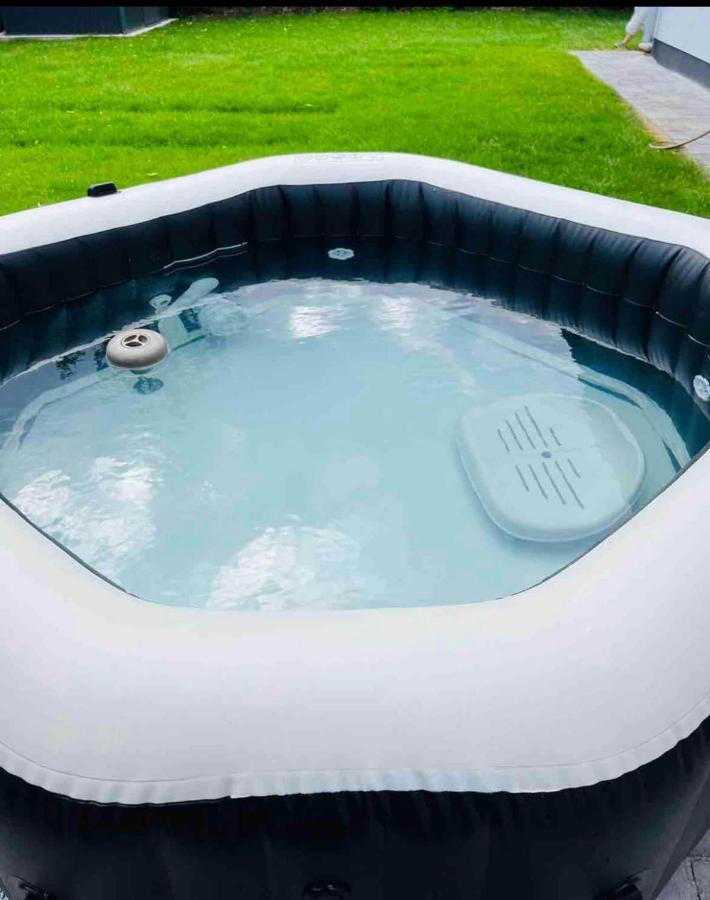 Haushalfte Mit Garten, Kamin, Grill & Whirlpool Nahe Ber Villa Berlín Exterior foto