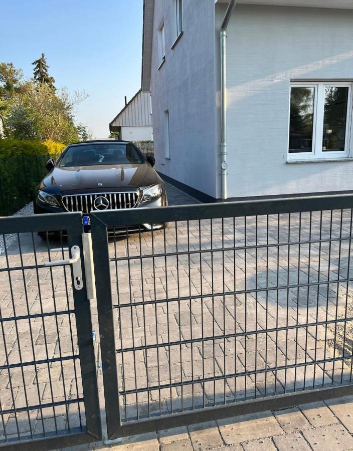 Haushalfte Mit Garten, Kamin, Grill & Whirlpool Nahe Ber Villa Berlín Exterior foto